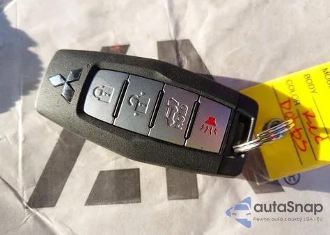 2025 Mitsubishi Outlander Sel 2.5 2Wd из США, поврежденный, VIN JA4J3WA80SZ029252